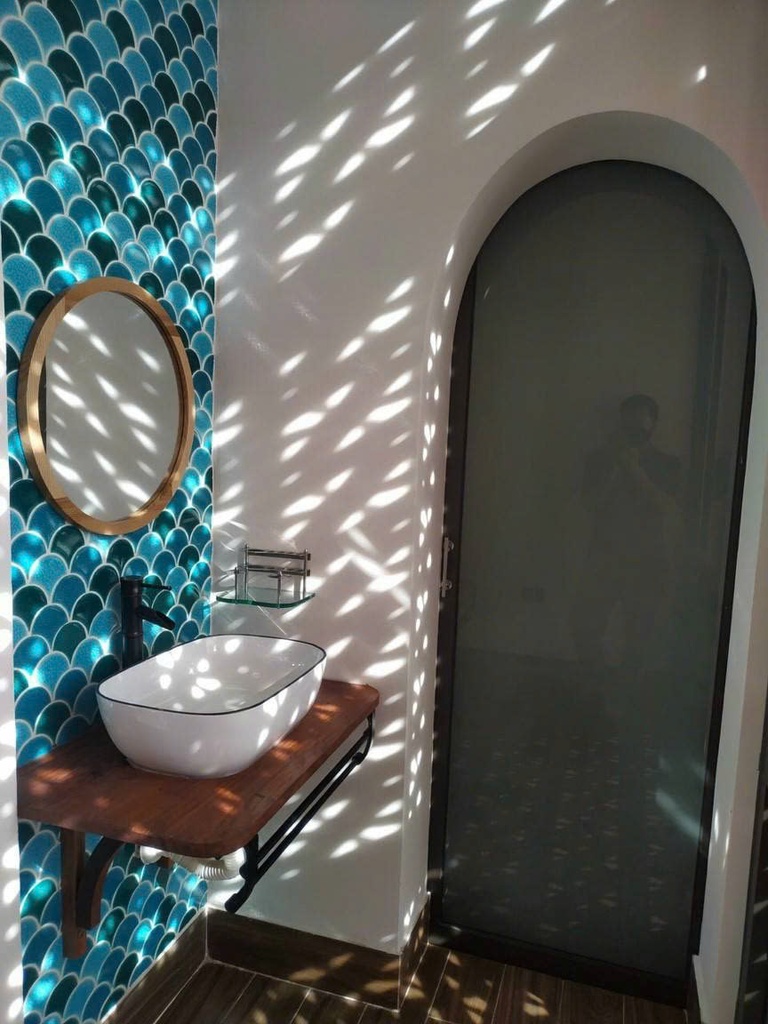 Mosaic vảy cá màu xanh men rạn đôi EMIX11625