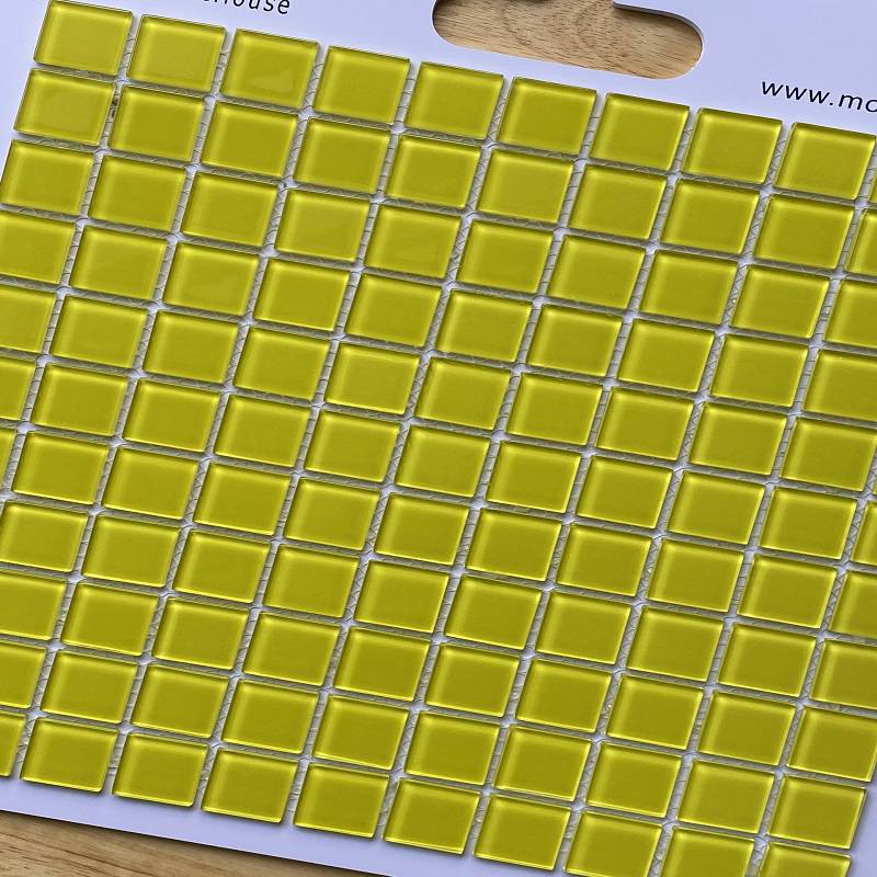 Gạch mosaic thủy tinh 25x25mm màu vàng MH 2507