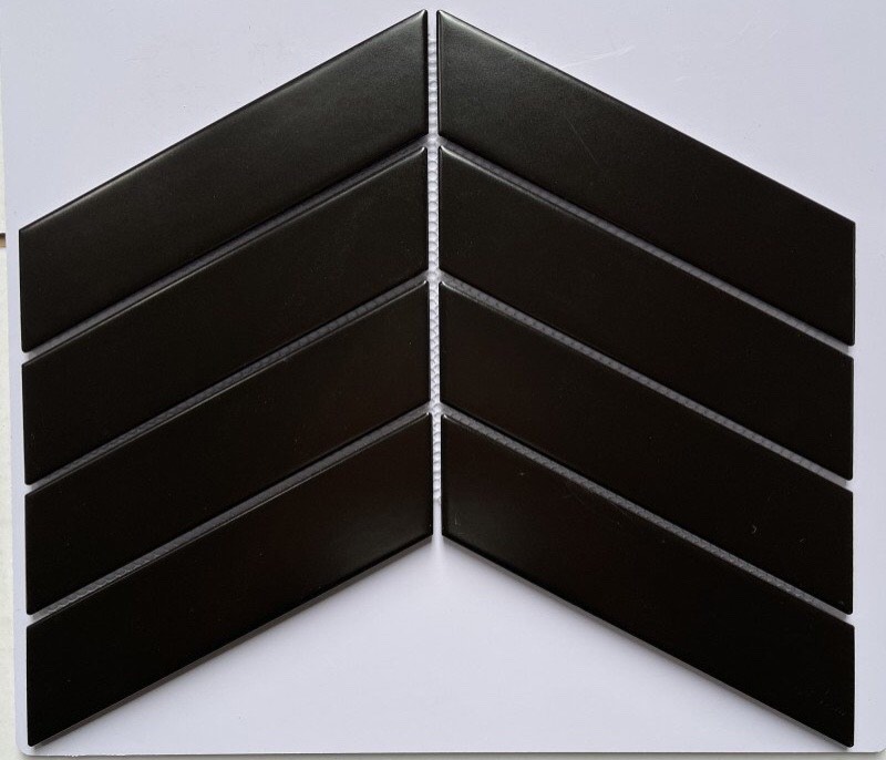 Gạch Mosaic xương cá đen mờ 318,5x244mm MHG833