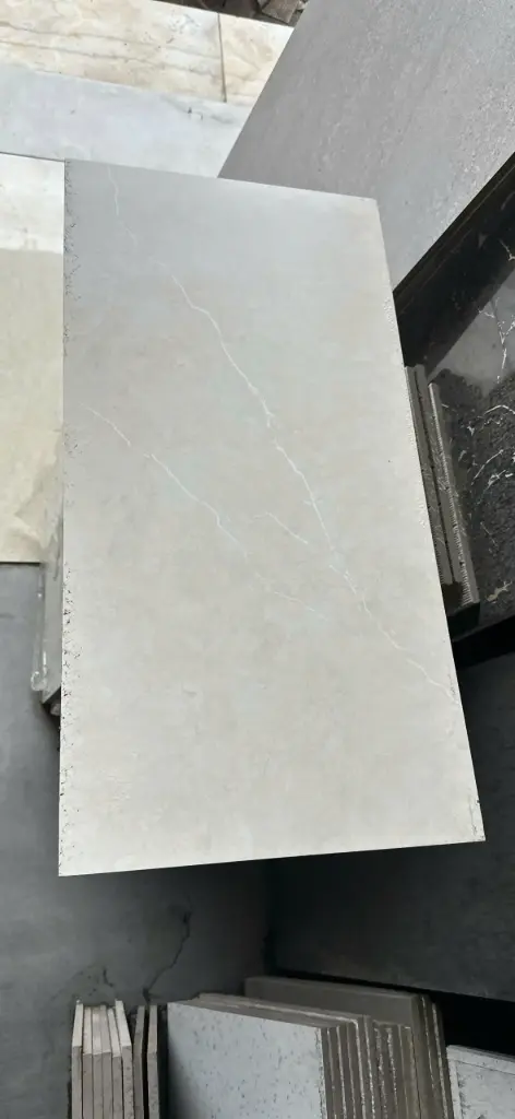 [DSC-36651] Gạch lát nền kem mờ 300x600mm