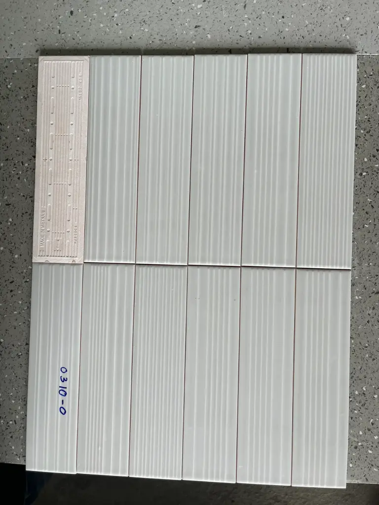 [DSC-0310-0] Gạch thẻ 75x300mm họa tiết xám bóng mã 0310-0