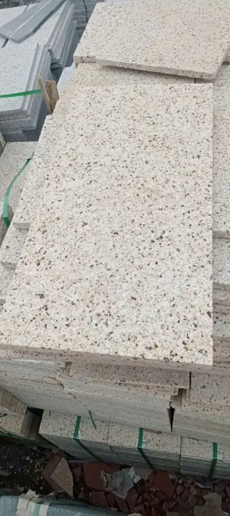 [DSC-VBĐ4040] Đá lát sân vàng Bình Định 400x400mm Mã VBĐ4040