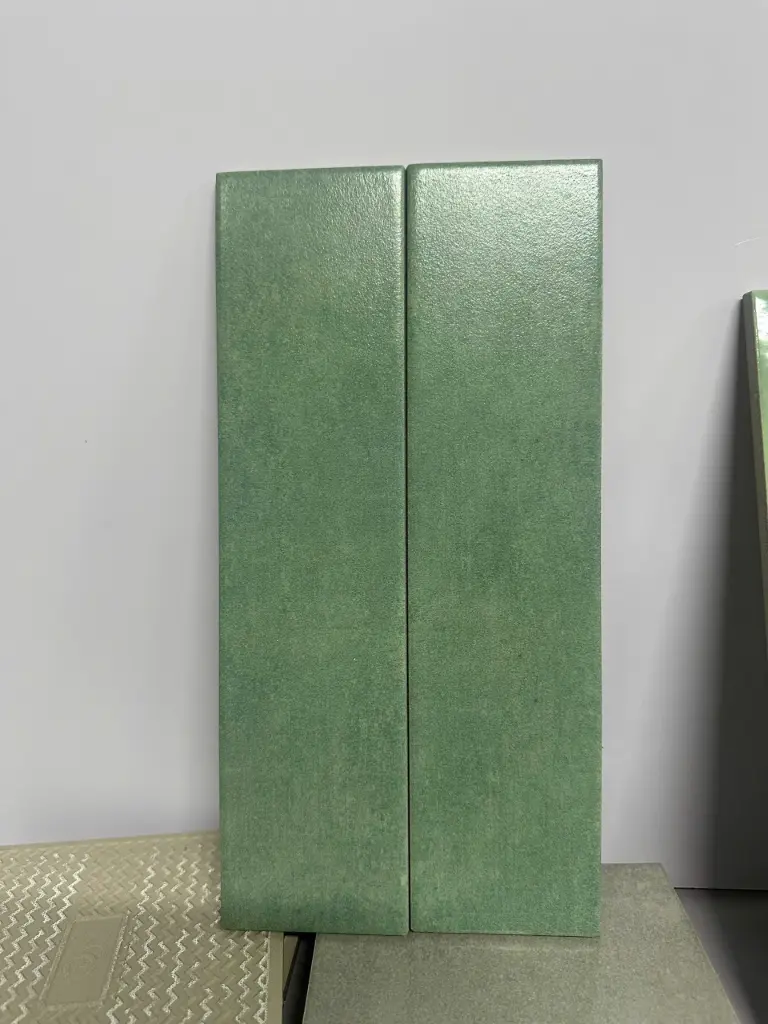 [DSC-753086] Gạch thẻ porcelain 75x300mm mã 753086 (1h/1m/44v/19.5kg)