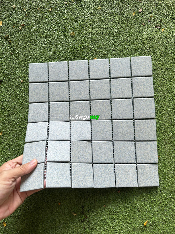 [DSC-2608-87843] Gạch Mosaic Vuông Vàng Kem Hạt Nhỏ Xanh Mờ Matt